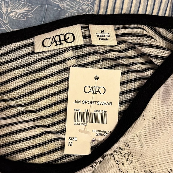 Cato black and white crown embellished top size medium - Picture 7 of 7